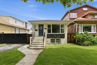 4933 N Keeler Avenue, Chicago, IL 60630