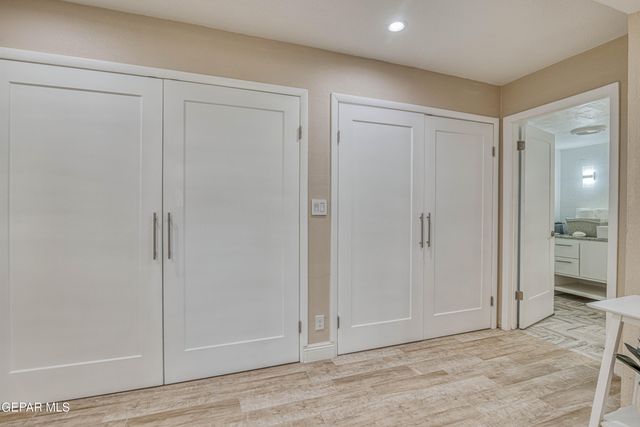 350 Thunderbird Drive 70, El Paso, TX 79912