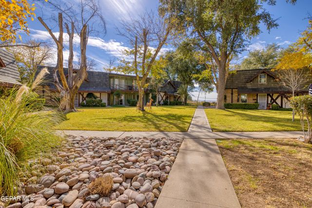 350 Thunderbird Drive 70, El Paso, TX 79912