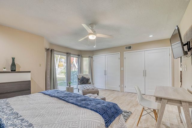 350 Thunderbird Drive 70, El Paso, TX 79912