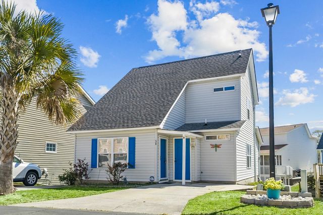 829 9th Ave. S, North Myrtle Beach, SC 29582