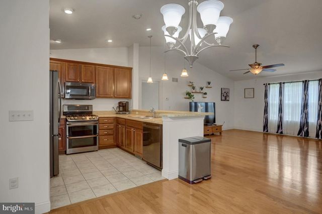 10 WARGO LN, Dillsburg, PA 17019