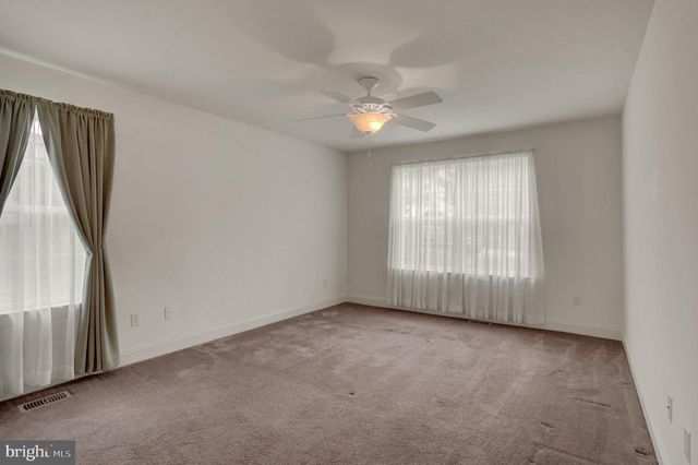 10 WARGO LN, Dillsburg, PA 17019