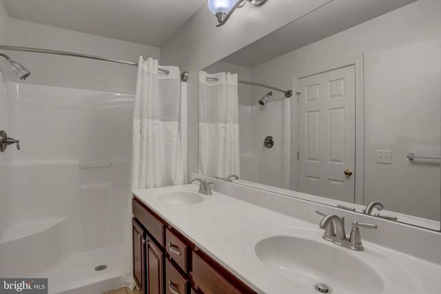 10 WARGO LN, Dillsburg, PA 17019