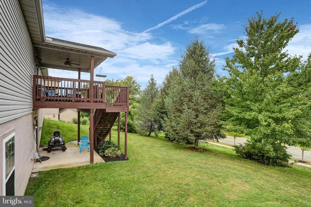 10 WARGO LN, Dillsburg, PA 17019