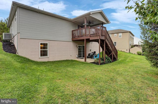 10 WARGO LN, Dillsburg, PA 17019