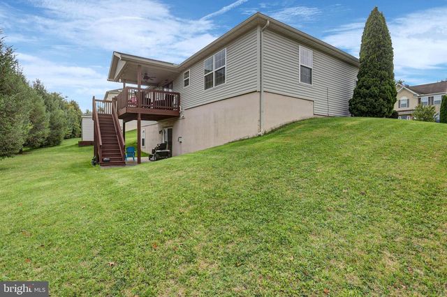 10 WARGO LN, Dillsburg, PA 17019