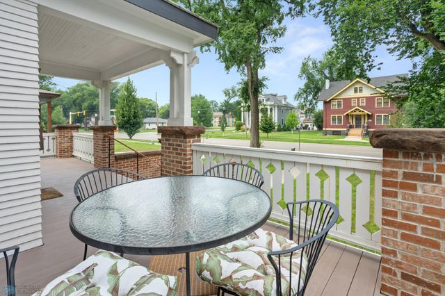 1124 5th Avenue S, Fargo, ND 58103