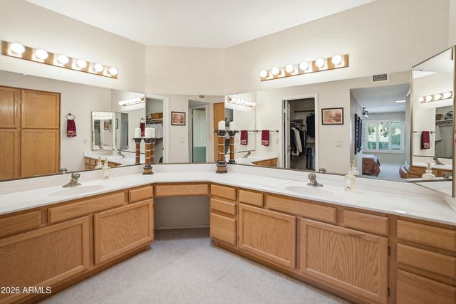 9322 W TOPEKA Drive, Peoria, AZ 85382