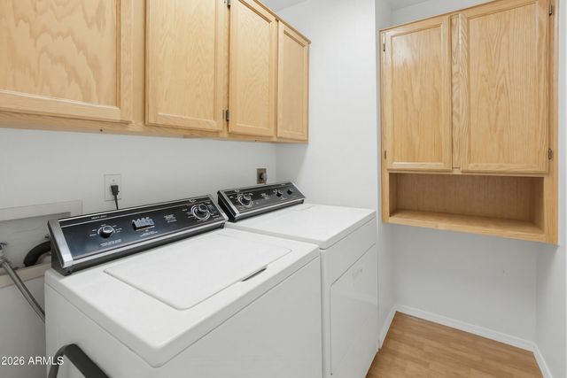 9322 W TOPEKA Drive, Peoria, AZ 85382