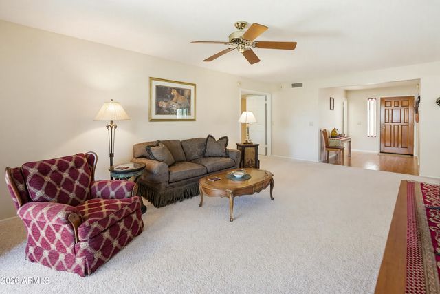 9322 W TOPEKA Drive, Peoria, AZ 85382