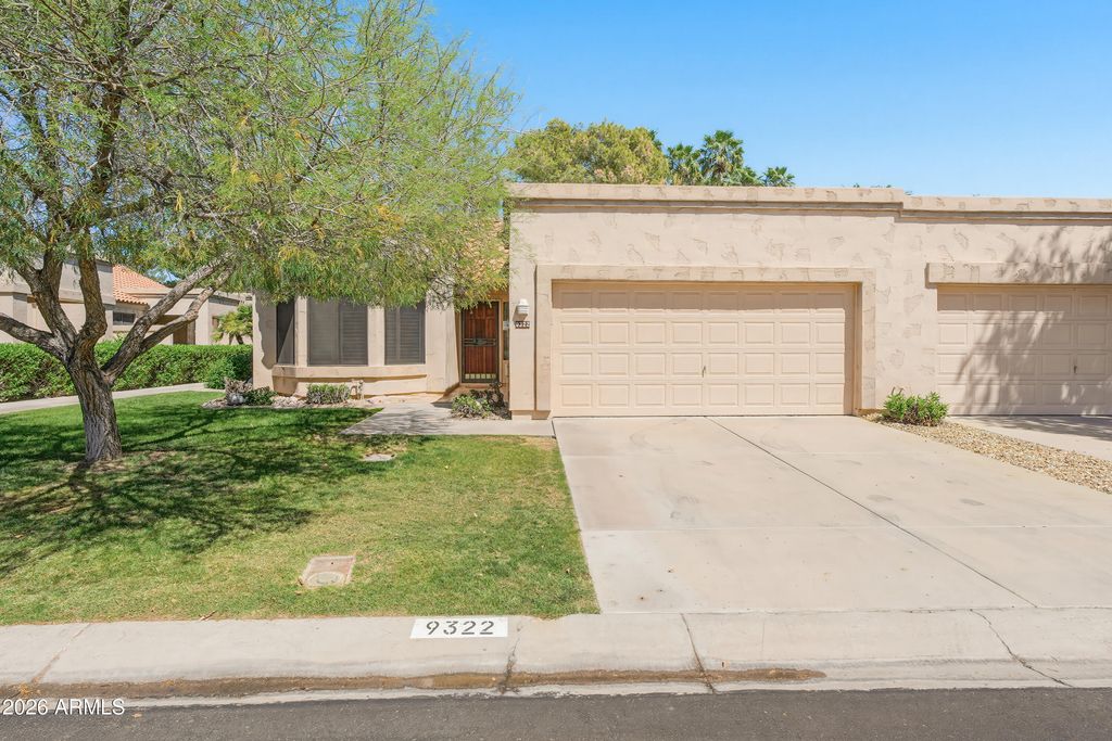 9322 W TOPEKA Drive, Peoria, AZ 85382