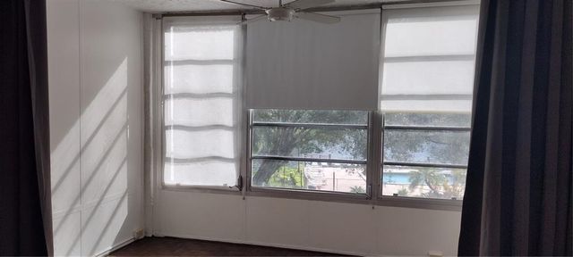 9340 Lagoon Place 302, Davie, FL 33324