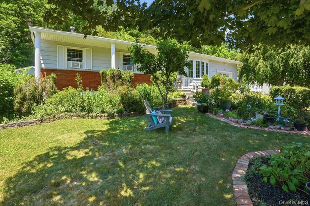 31 Park Hill Drive, Hopewell Junction, NY 12533