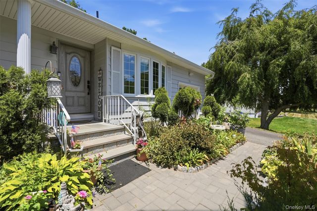 31 Park Hill Drive, Hopewell Junction, NY 12533