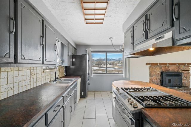16030 W 75th Place, Arvada, CO 80007