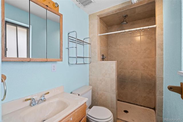 16030 W 75th Place, Arvada, CO 80007