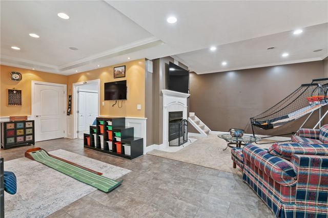 1610 Gill Hall Rd, Jefferson Hills, PA 15025