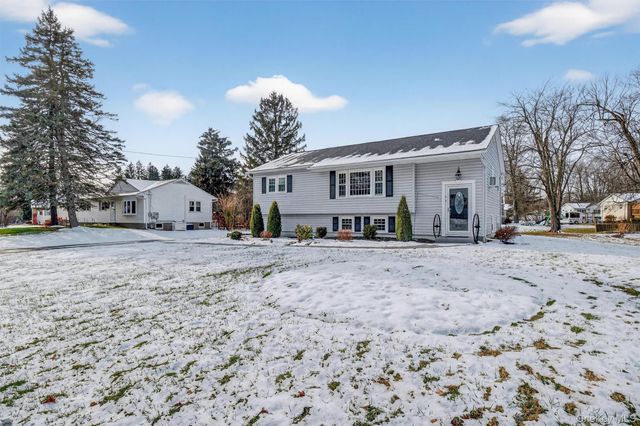 23 Bridle Path, Newburgh, NY 12550