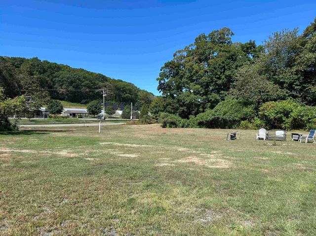 269 South Road, Kensington, NH 03833