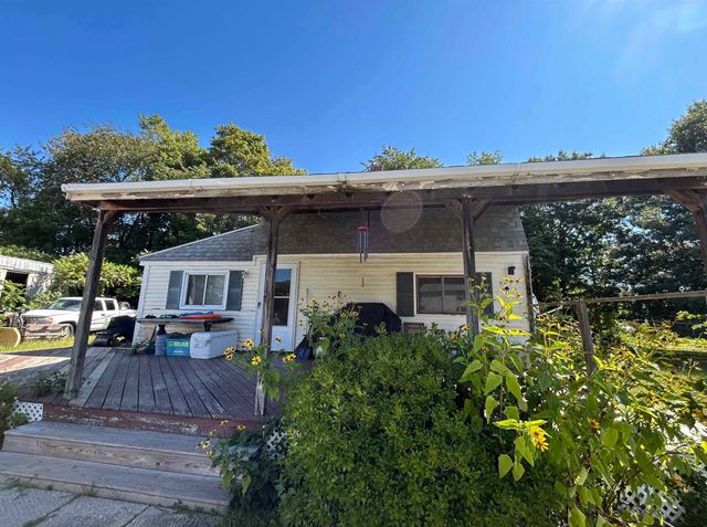 269 South Road, Kensington, NH 03833