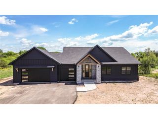 249 Saddle Ridge Lane, River Falls, WI 54022