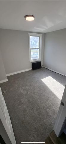 133 Mendon St B, Uxbridge, MA 01569