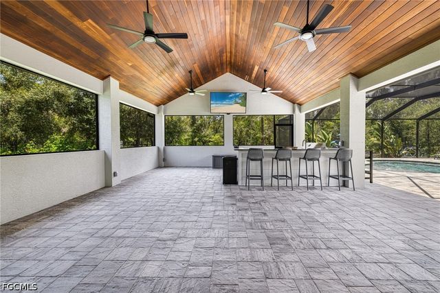 12200 Caisson LN, Fort Myers, FL 33912