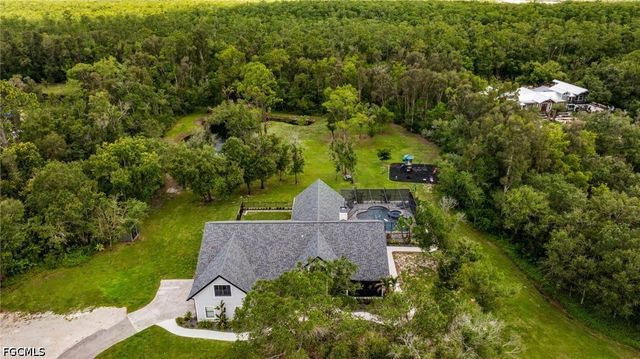 12200 Caisson LN, Fort Myers, FL 33912