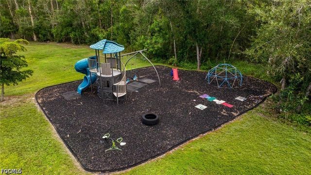 12200 Caisson LN, Fort Myers, FL 33912