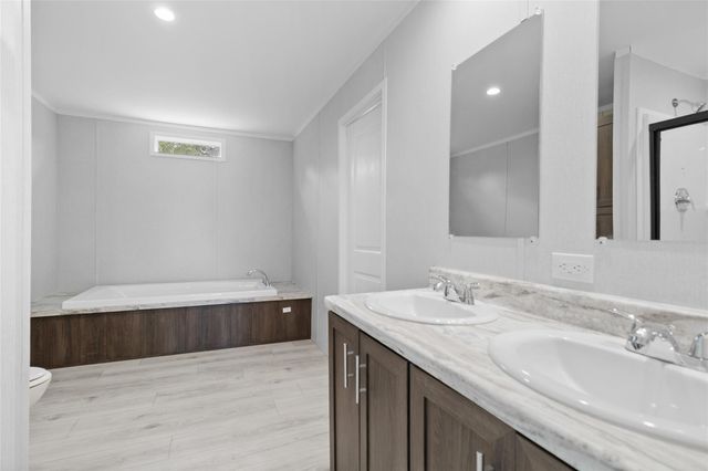 72 Road 3371b, Cleveland, TX 77327