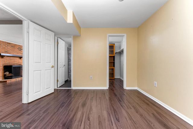 8415 HOLLIS LN, Vienna, VA 22182