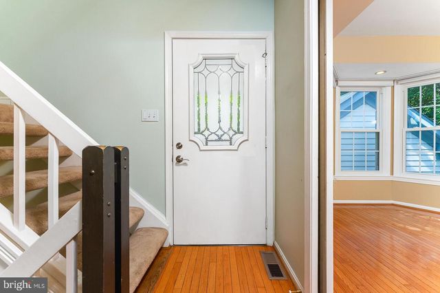 8415 HOLLIS LN, Vienna, VA 22182