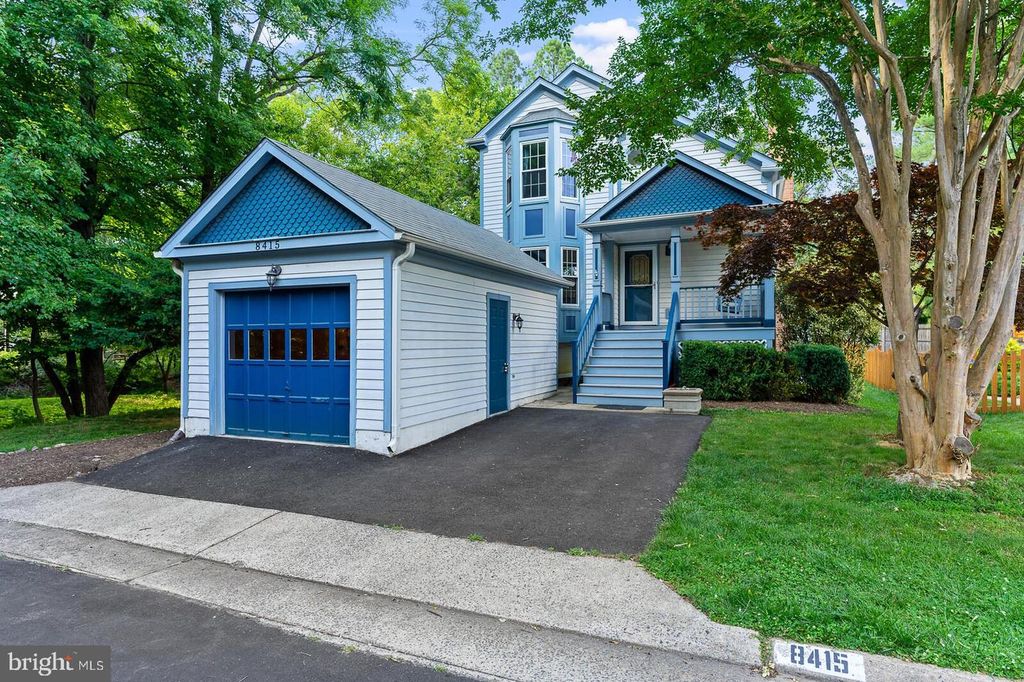 8415 HOLLIS LN, Vienna, VA 22182