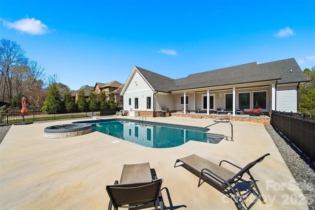 762 River Bend Drive, Granite Falls, NC 28630