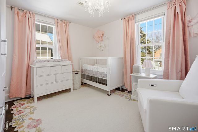 25 Helen Street, Fairfield, CT 06824