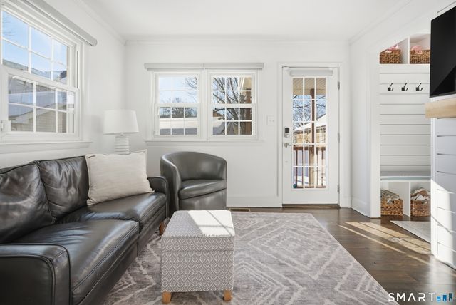 25 Helen Street, Fairfield, CT 06824