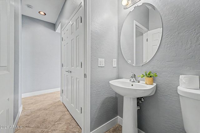 372 E GOLDMINE Court, San Tan Valley, AZ 85140