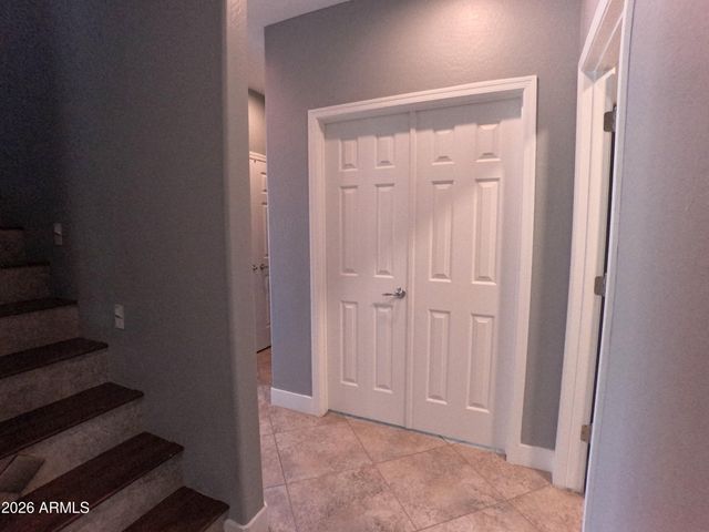 372 E GOLDMINE Court, San Tan Valley, AZ 85140