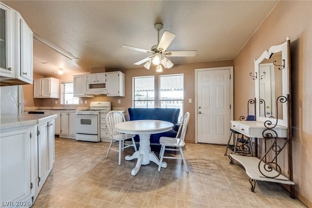 5423 North Sir Richard Drive, Las Vegas, NV 89110