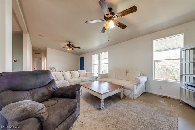 5423 North Sir Richard Drive, Las Vegas, NV 89110