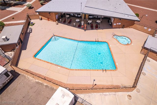 5423 North Sir Richard Drive, Las Vegas, NV 89110