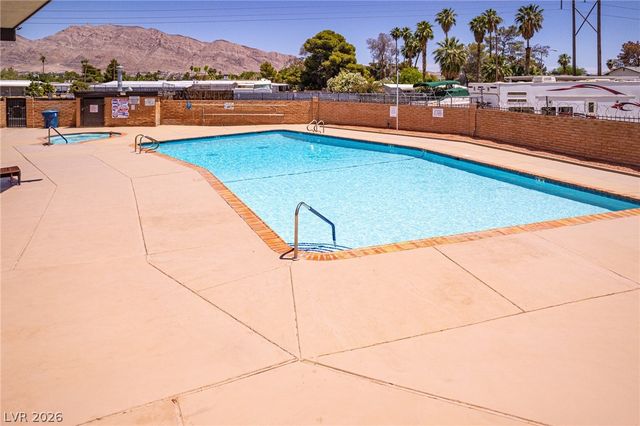 5423 North Sir Richard Drive, Las Vegas, NV 89110
