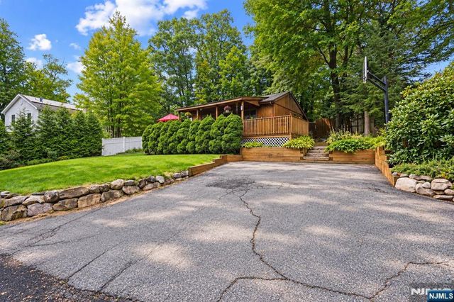 36 Beach Haven Road, West Milford, NJ 07421