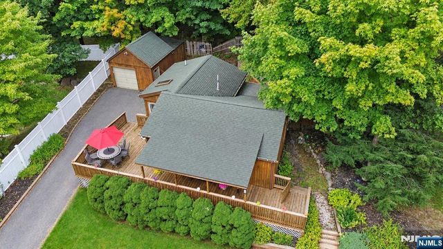36 Beach Haven Road, West Milford, NJ 07421