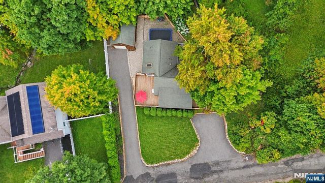 36 Beach Haven Road, West Milford, NJ 07421