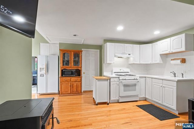 36 Beach Haven Road, West Milford, NJ 07421