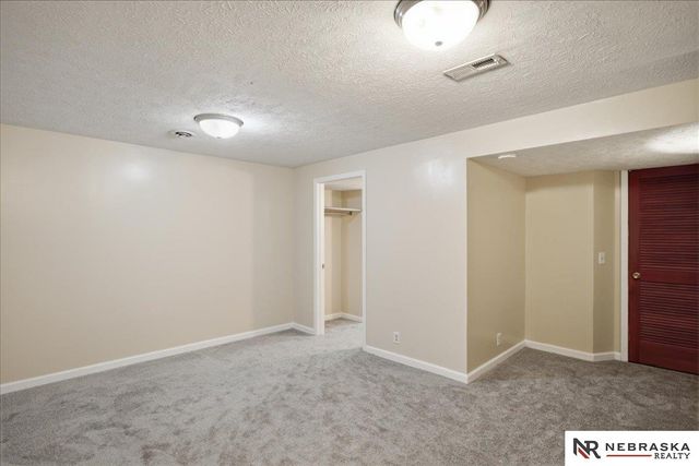 2047 N 70th Street, Omaha, NE 68104