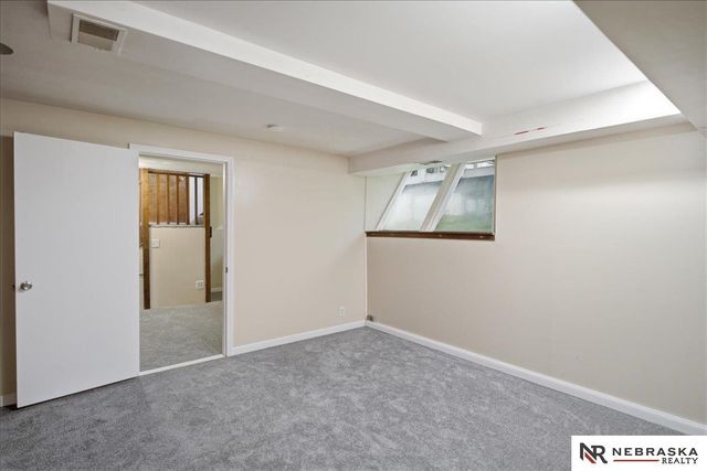 2047 N 70th Street, Omaha, NE 68104