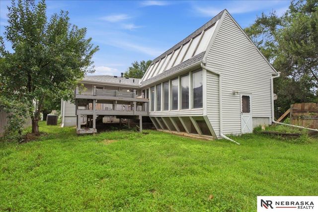 2047 N 70th Street, Omaha, NE 68104